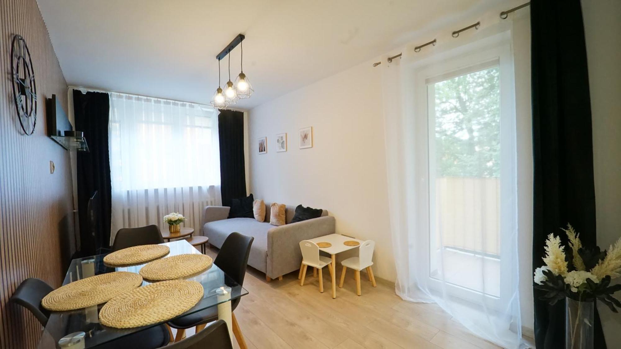 Apartamenty Every Sky Nadrzeczna 10 كارباش المظهر الخارجي الصورة
